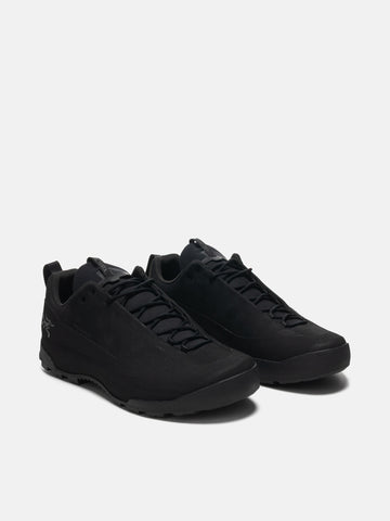 Arc'teryx Konseal Black/Black, Sneakers