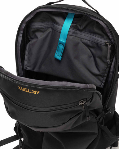 Arc'teryx Mantis 16 Backpack Black, Accessories