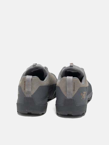 Arc'teryx Konseal GTX Men Void/Cloud, Sneakers