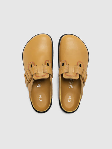 BIRKENSTOCK 1774 Boston Leather Buckle Mustard Brown, Mules