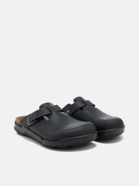 Birkenstock Boston Rugged Oiled Leather Black, Mules