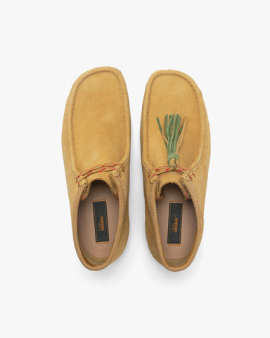 Clarks Originals Wallabee Boot Golden Tan Suede, Footwear