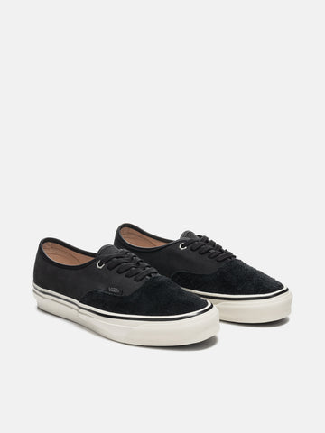 HAVEN x Vans OTW Authentic 44 Vibram Black three quarter view