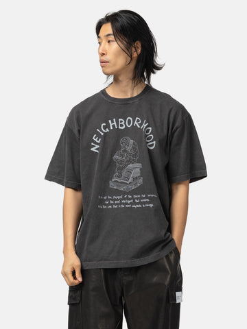 Half body of the model wearing the Neighborhood NH . Tee SS-11 Black
