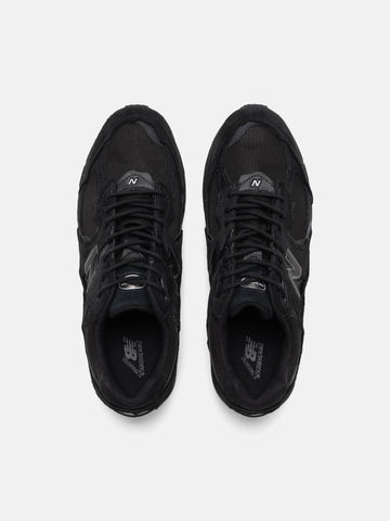 New Balance 2002D Refined Future GORE-TEX Black/Black, Sneakers