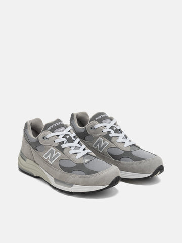 three quarter view of the NEW BALANCE Made in USA 992 Core Grey/White
