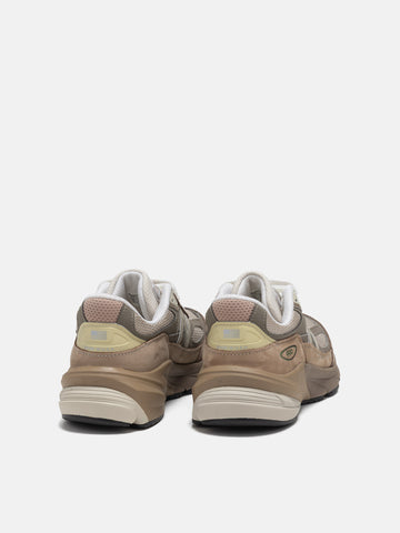 New-Balance-Made-in-USA-990v6-Driftwood-Timberwolf-Mushroom-3