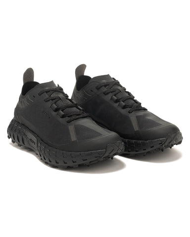 norda 001 Stealth Black, Footwear