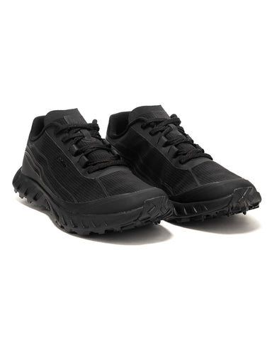 Norda 002 Stealth Black, Footwear