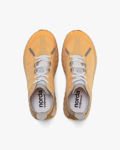 norda 001 Rhodotus, Footwear